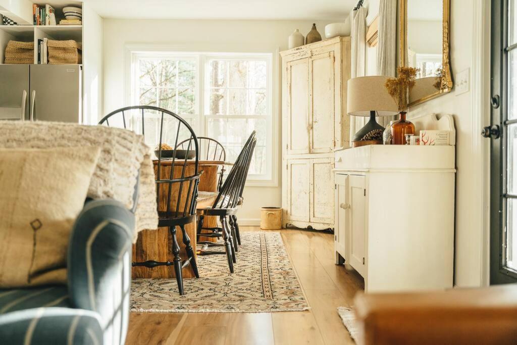 Cozy Cottage, Hot Tub, Fire Pit, 15Min To Hudson And Hiking Catskill Eksteriør bilde