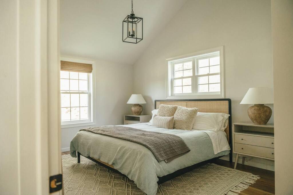 Cozy Cottage, Hot Tub, Fire Pit, 15Min To Hudson And Hiking Catskill Eksteriør bilde