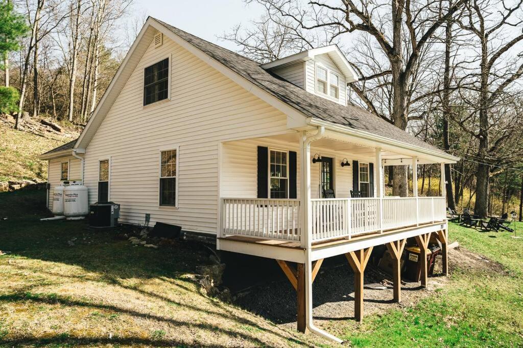 Cozy Cottage, Hot Tub, Fire Pit, 15Min To Hudson And Hiking Catskill Eksteriør bilde
