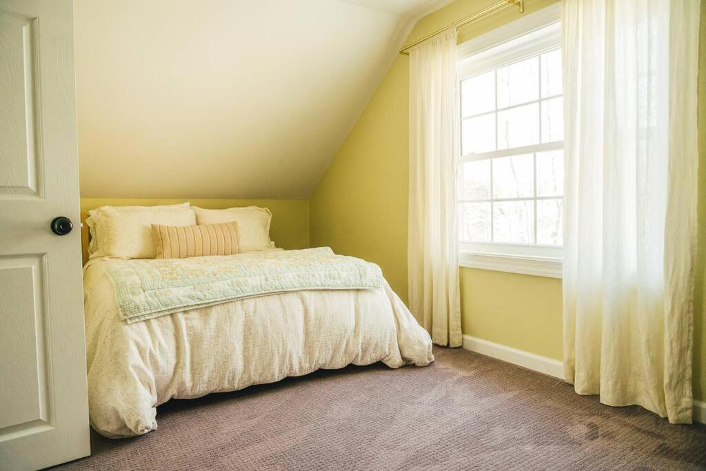 Cozy Cottage, Hot Tub, Fire Pit, 15Min To Hudson And Hiking Catskill Eksteriør bilde